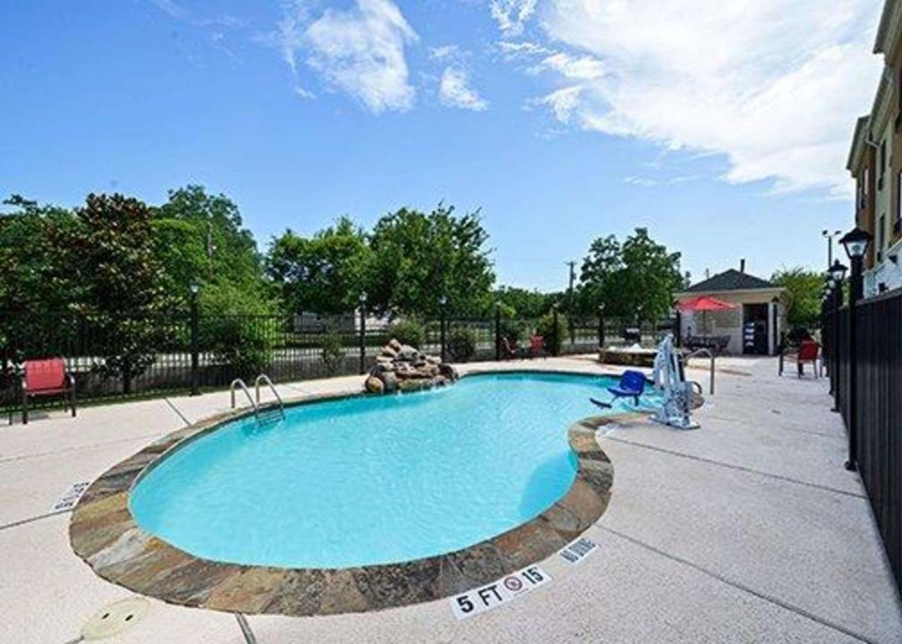 Comfort Suites Bay City Extérieur photo